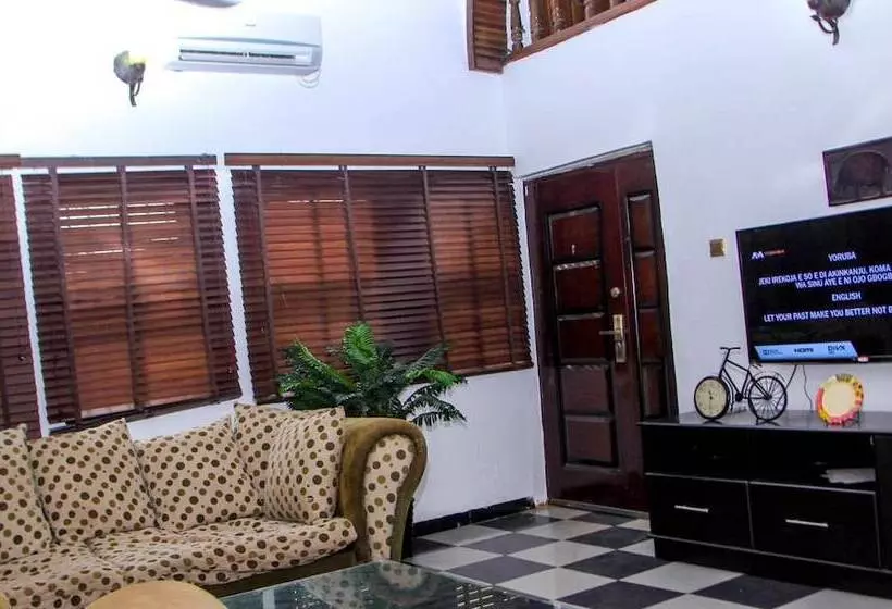 K Yellow Hotel & Resort