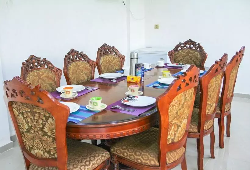 K Yellow Hotel & Resort
