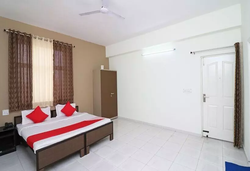 ホテル Oyo 22648 Shalimar Inn