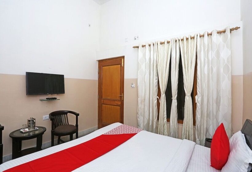 Oyo 19638 Hotel Jay Continental