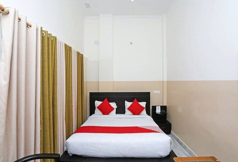 Oyo 19638 Hotel Jay Continental