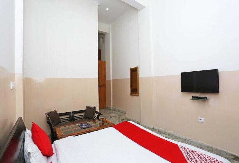 Oyo 19638 Hotel Jay Continental