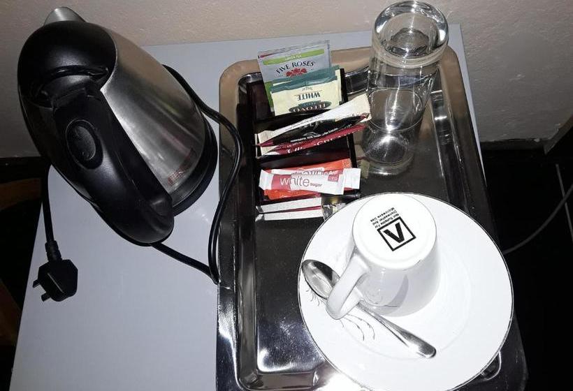 تختخواب و صبحانه The Grand Suites