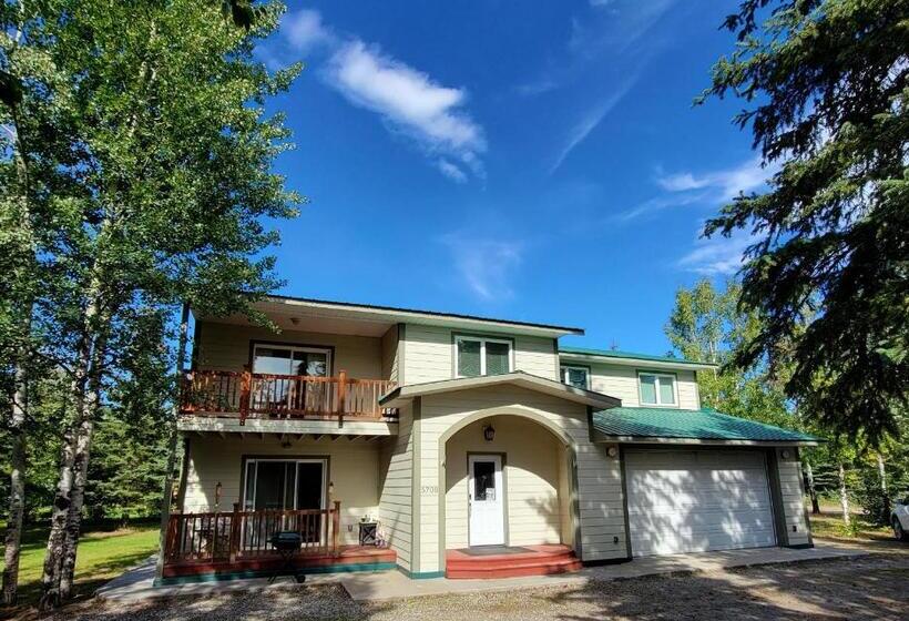 فندق Alaska Country Inn