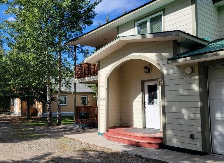 فندق Alaska Country Inn