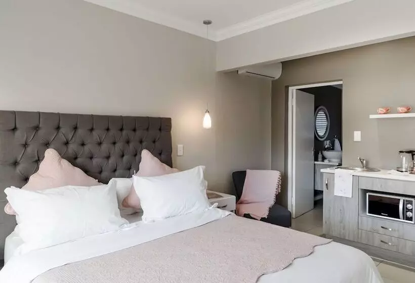 ペンション Wagtails Guest House