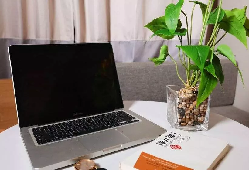 Hotelli Ibis Haikou Injoy Plaza