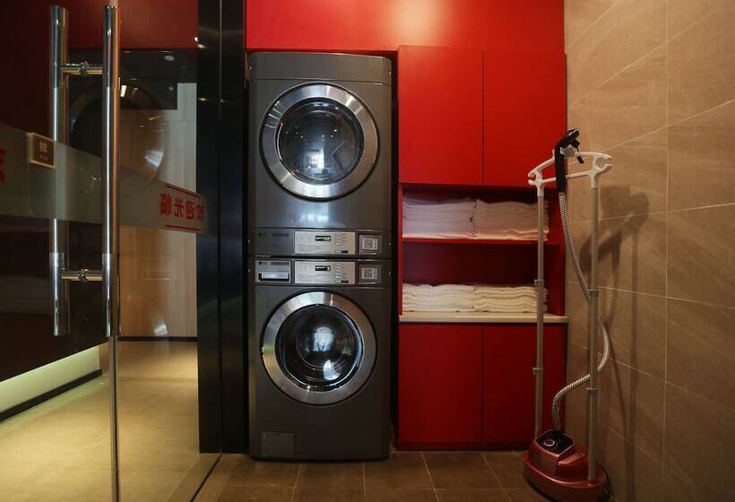 בית מלון כפרי Ibis Haikou Injoy Plaza