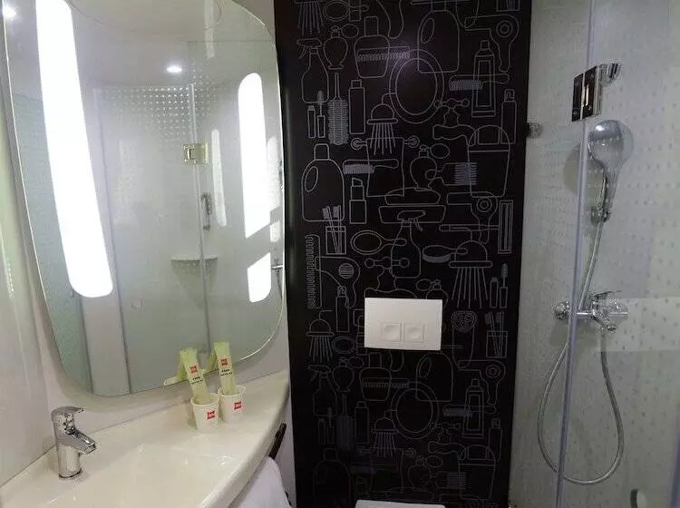 Hotelli Ibis Haikou Injoy Plaza