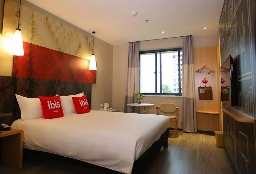 Hotelli Ibis Haikou Injoy Plaza