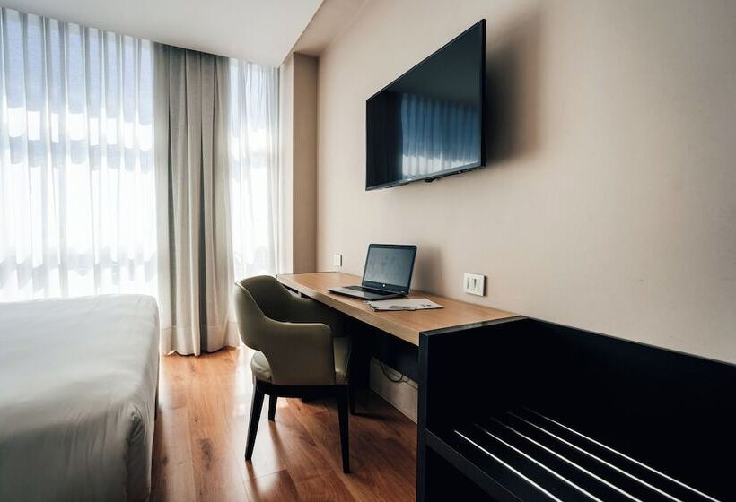 Palmaroga Hotel Asuncion, Tapestry Collection By Hilton