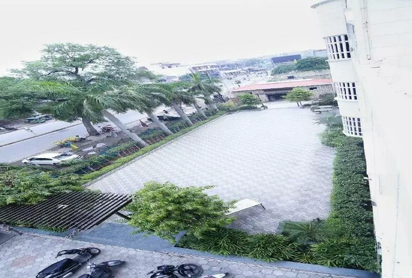 ホテル Sheetal Regency,near Janambhumi