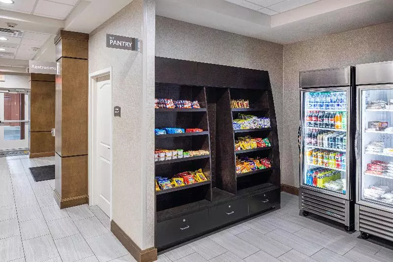 Hotelli Staybridge Suites Montgomery   Downtown, An Ihg