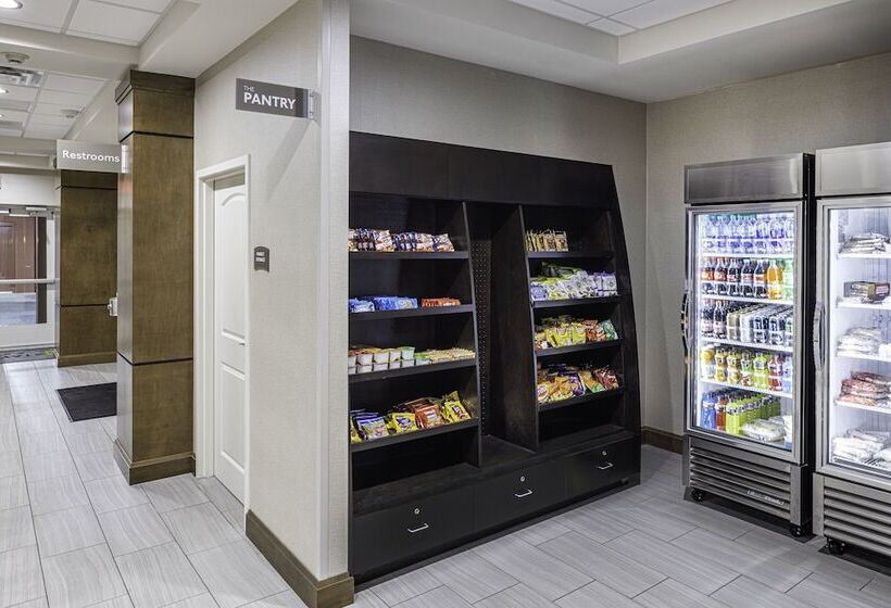 فندق Staybridge Suites Montgomery Downtown, An Ihg