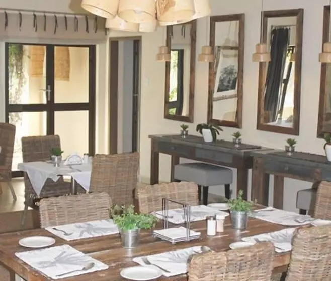 ペンション Mosate Guest House