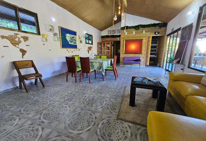 تختخواب و صبحانه Eco Horqueta