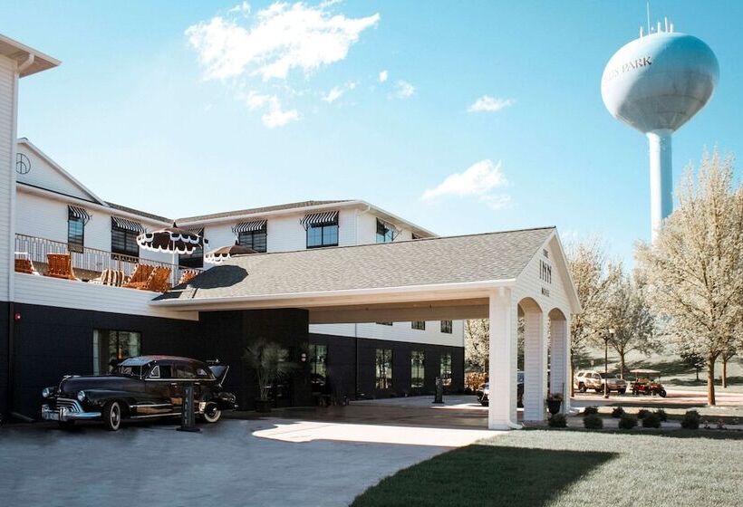 The Inn Hotel, Ascend Hotel Collection