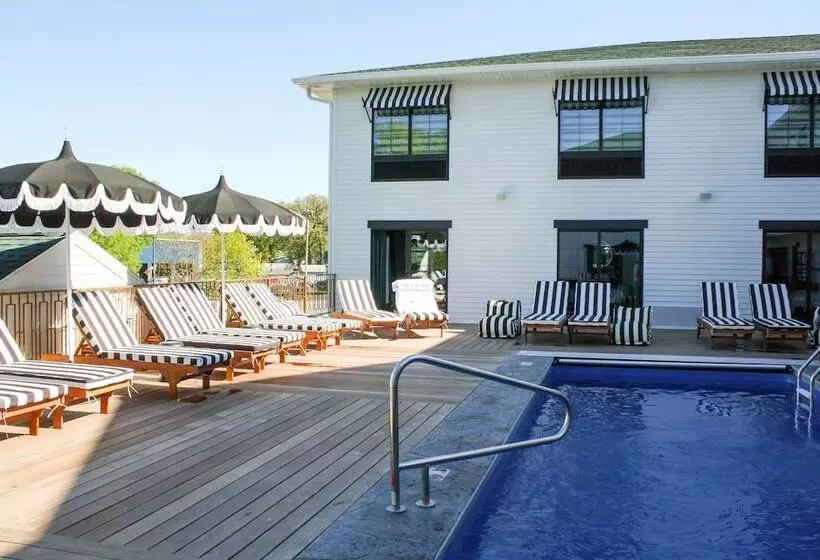 The Inn Hotel, Ascend Hotel Collection