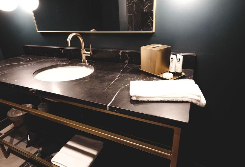 The Inn Hotel, Ascend Hotel Collection