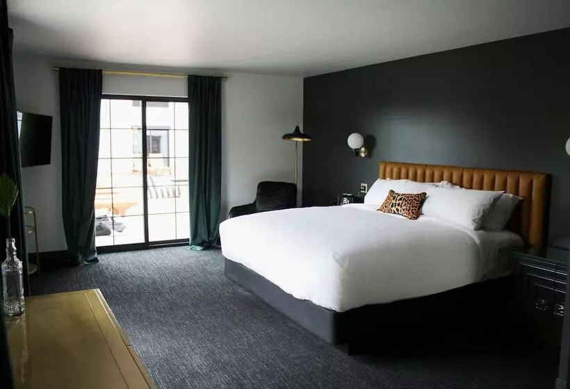 The Inn Hotel, Ascend Hotel Collection