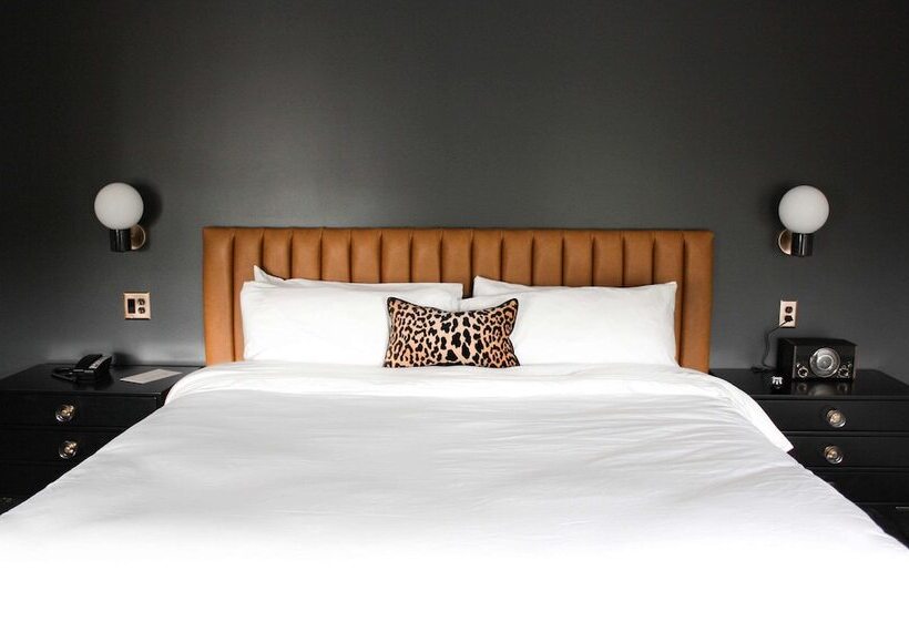 The Inn Hotel, Ascend Hotel Collection