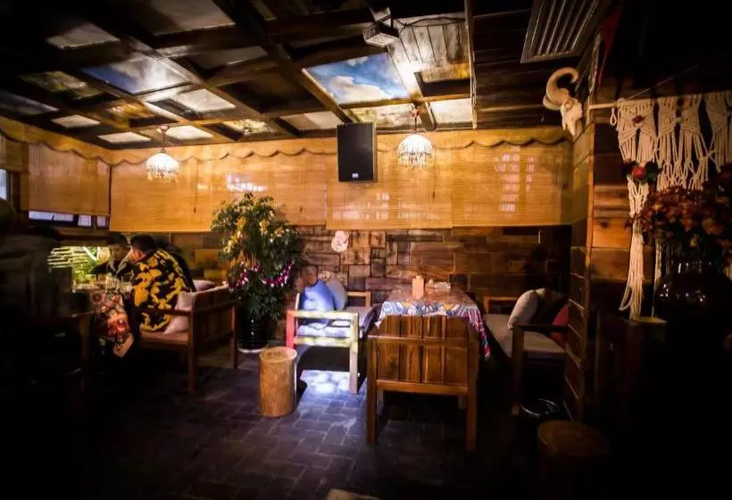 پانسیون Zhangjiajie Yueshe Boutique Guesthouse