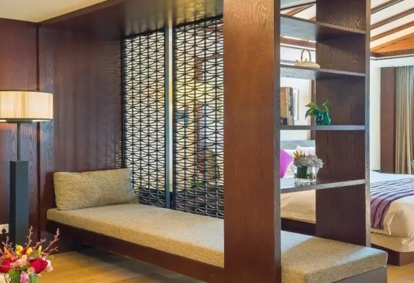 Ssaw Boutique Hotel Ningbo Ouhua