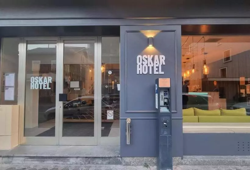 ホテル Oskar