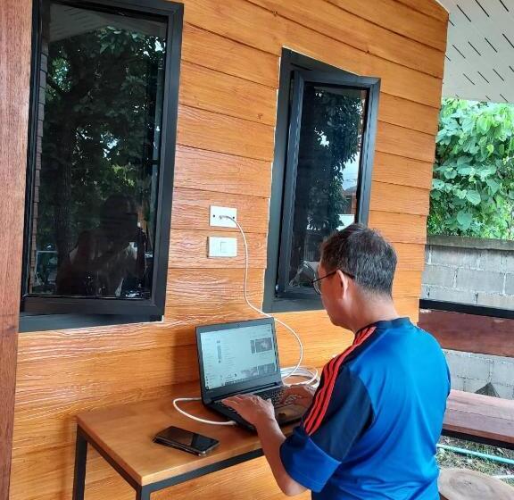 פנסיון T&p At Pai