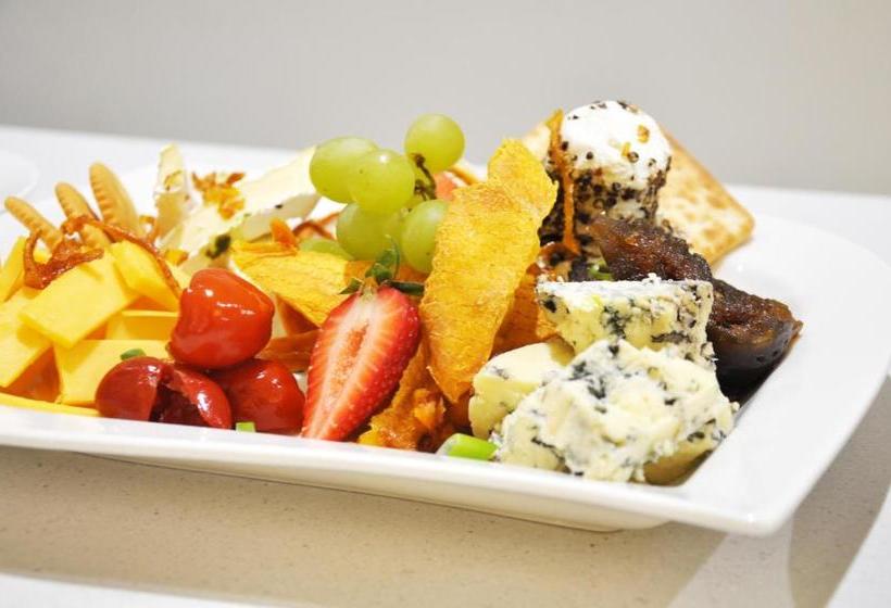 בית מלון כפרי 40 On Burg