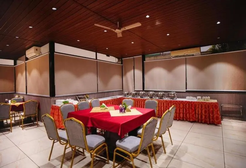 Hari S Court Inns & Hotels