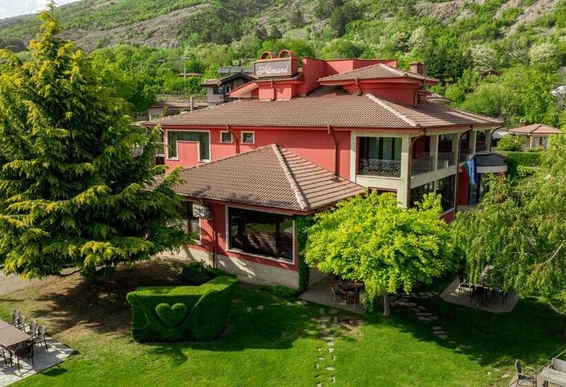 בית מלון כפרי Restaurant Almond