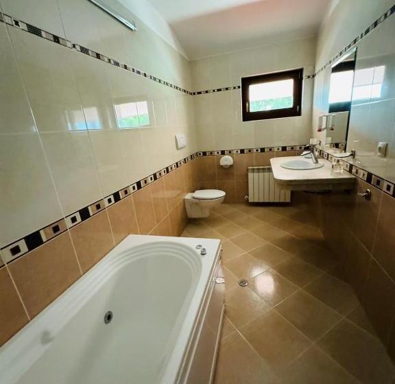 בית מלון כפרי Restaurant Almond