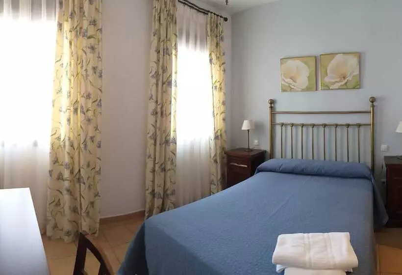 پانسیون Hostal Caballero