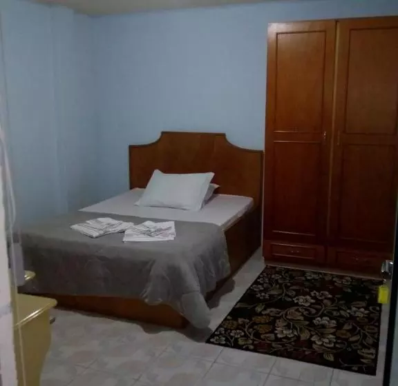 Hostel Inn Lago