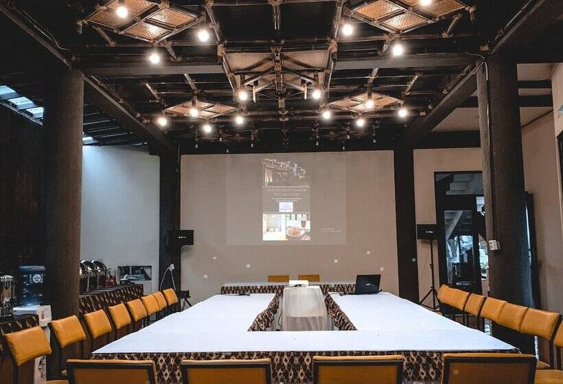 בית מלון כפרי Saung Balibu