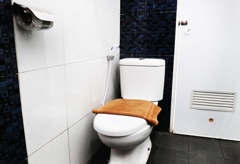 בית מלון כפרי Saung Balibu