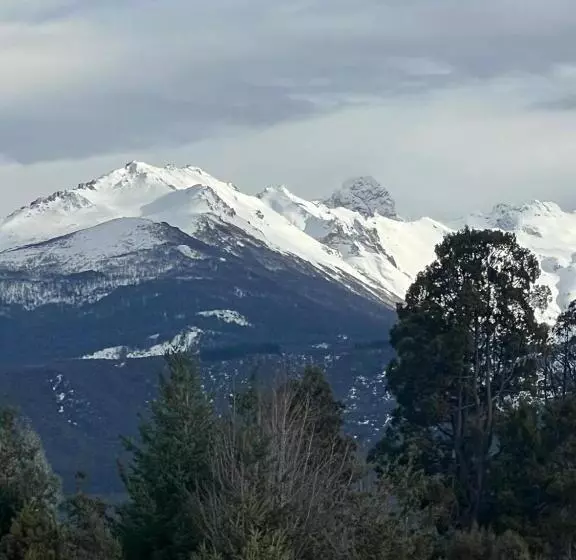 Retkeilymaja Hostería La Portada