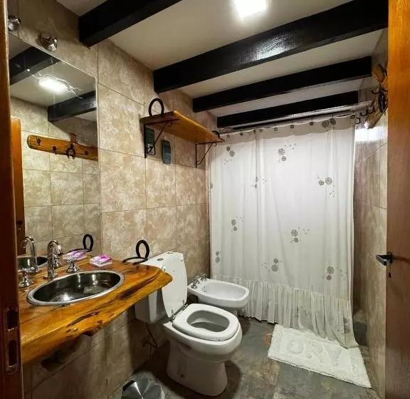 Retkeilymaja Hostería La Portada