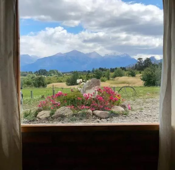 Retkeilymaja Hostería La Portada