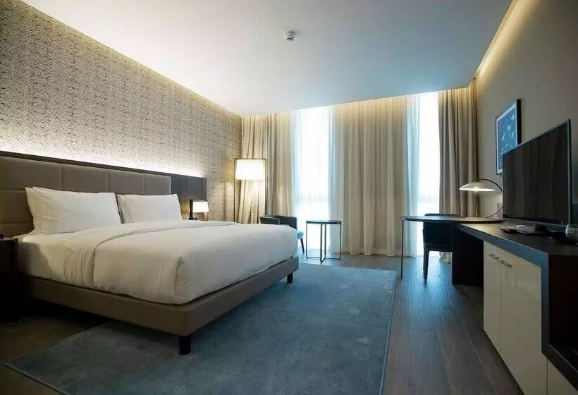 هتل Doubletree By Hilton Pointenoire