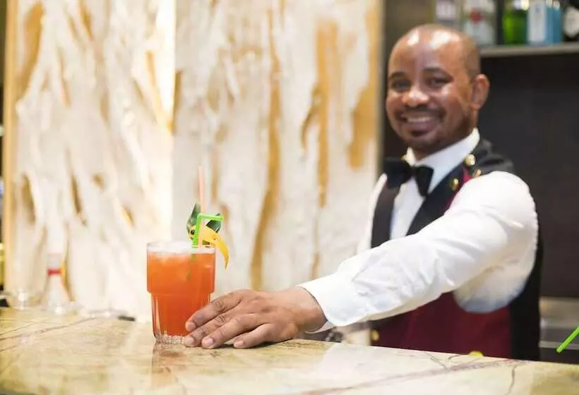 هتل Doubletree By Hilton Pointenoire