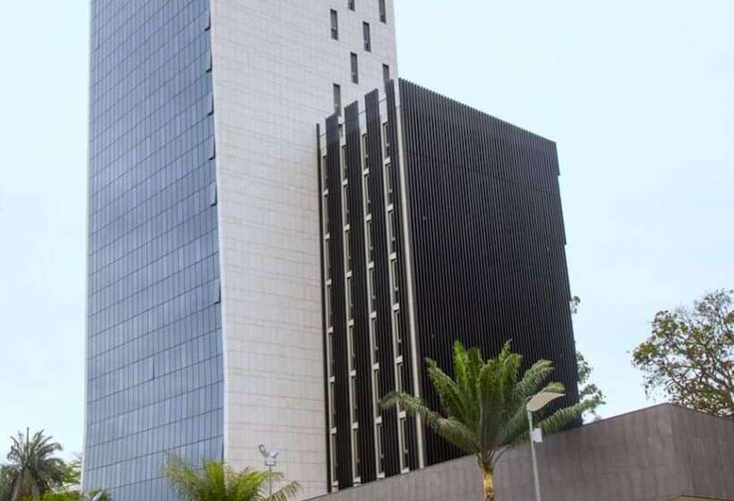 Hotell Doubletree By Hilton Pointenoire