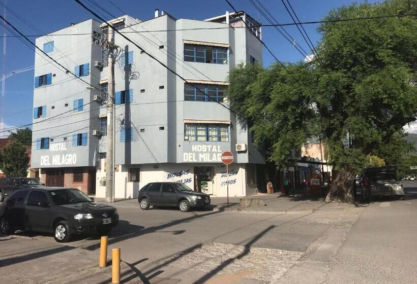 هتل Hostal Del Milagro