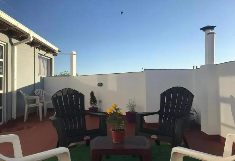 هتل Hostal Del Milagro