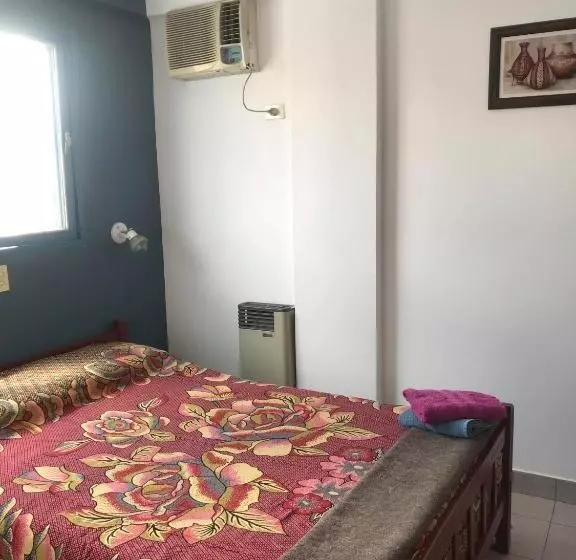 هتل Hostal Del Milagro
