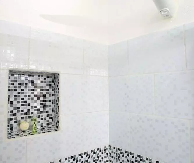 هتل Milán Costa Rica