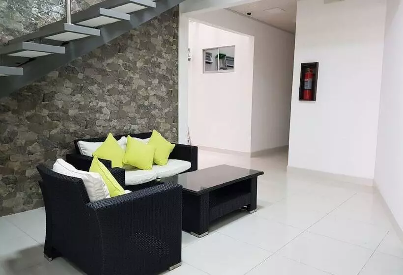 هتل Milán Costa Rica