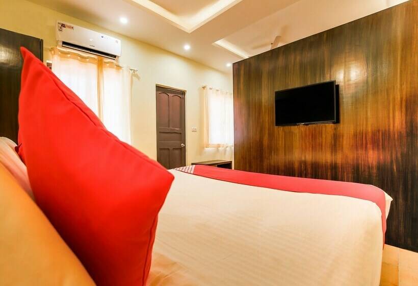 호텔 Oyo 19953 Morjim Beach Resort