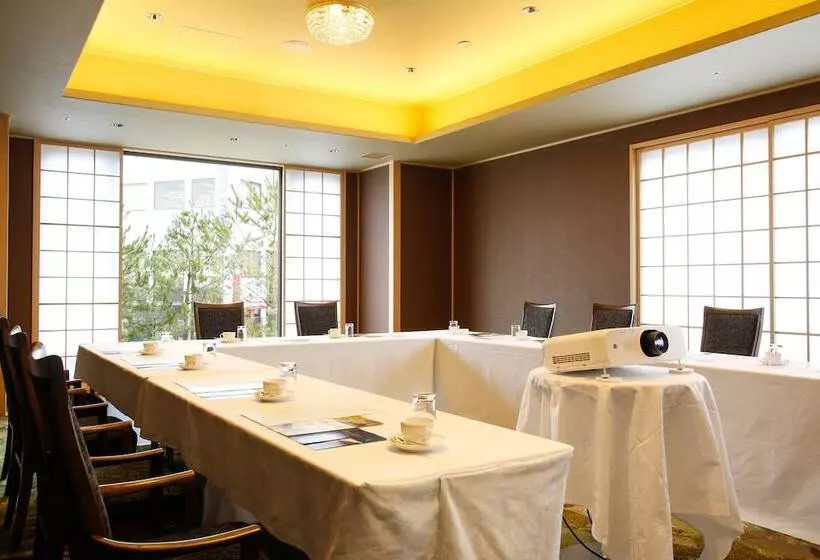 Hotelli The Shiroyama Terrace Tsuyama Villa